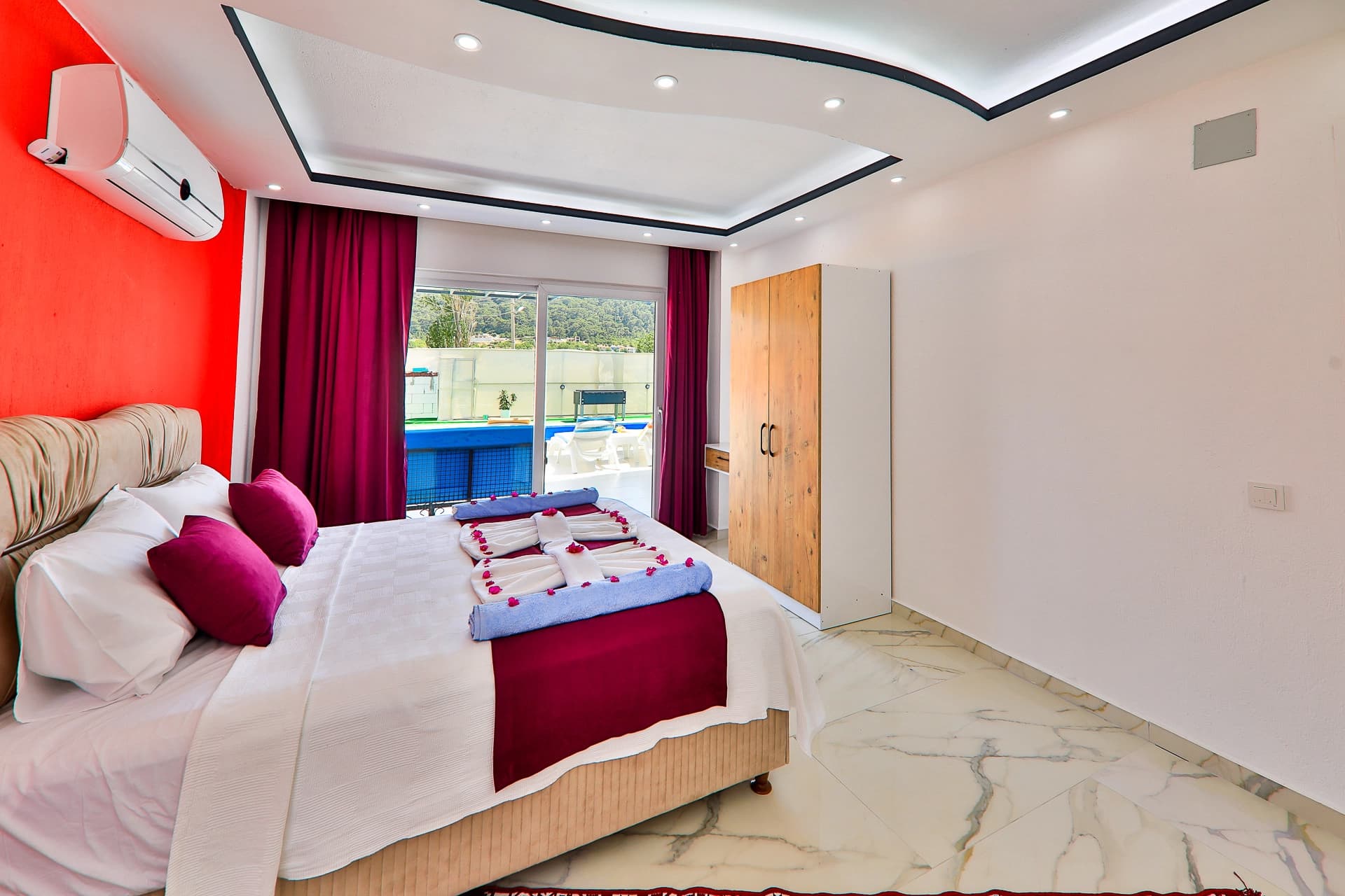 Villa Miranda Korunaklı Havuz 18