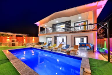 Villa Miranda Korunaklı Havuz 38