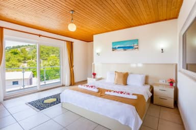 Villa Emin Korunaklı Havuz 43