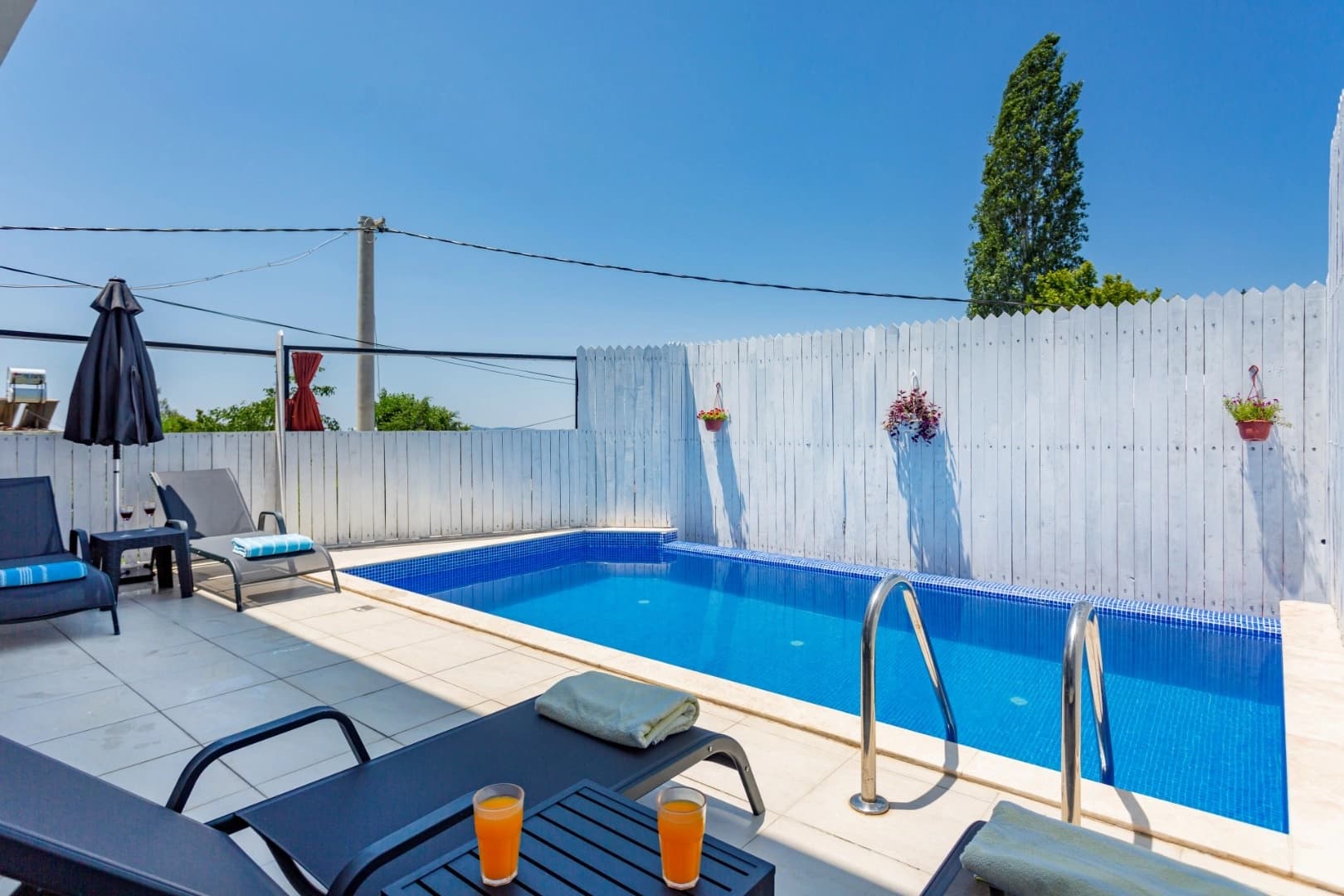 Villa Emin Korunaklı Havuz 41