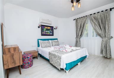 Villa Mevsim Üzümlü Korunaklı Havuz 58