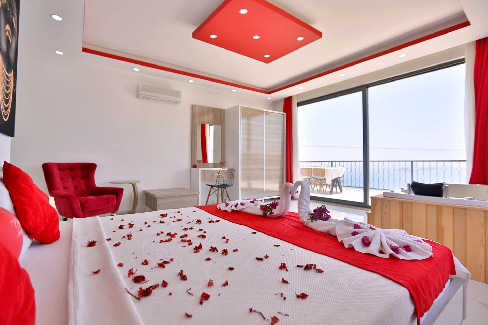 Villa Sılam Korunaklı Havuz 44