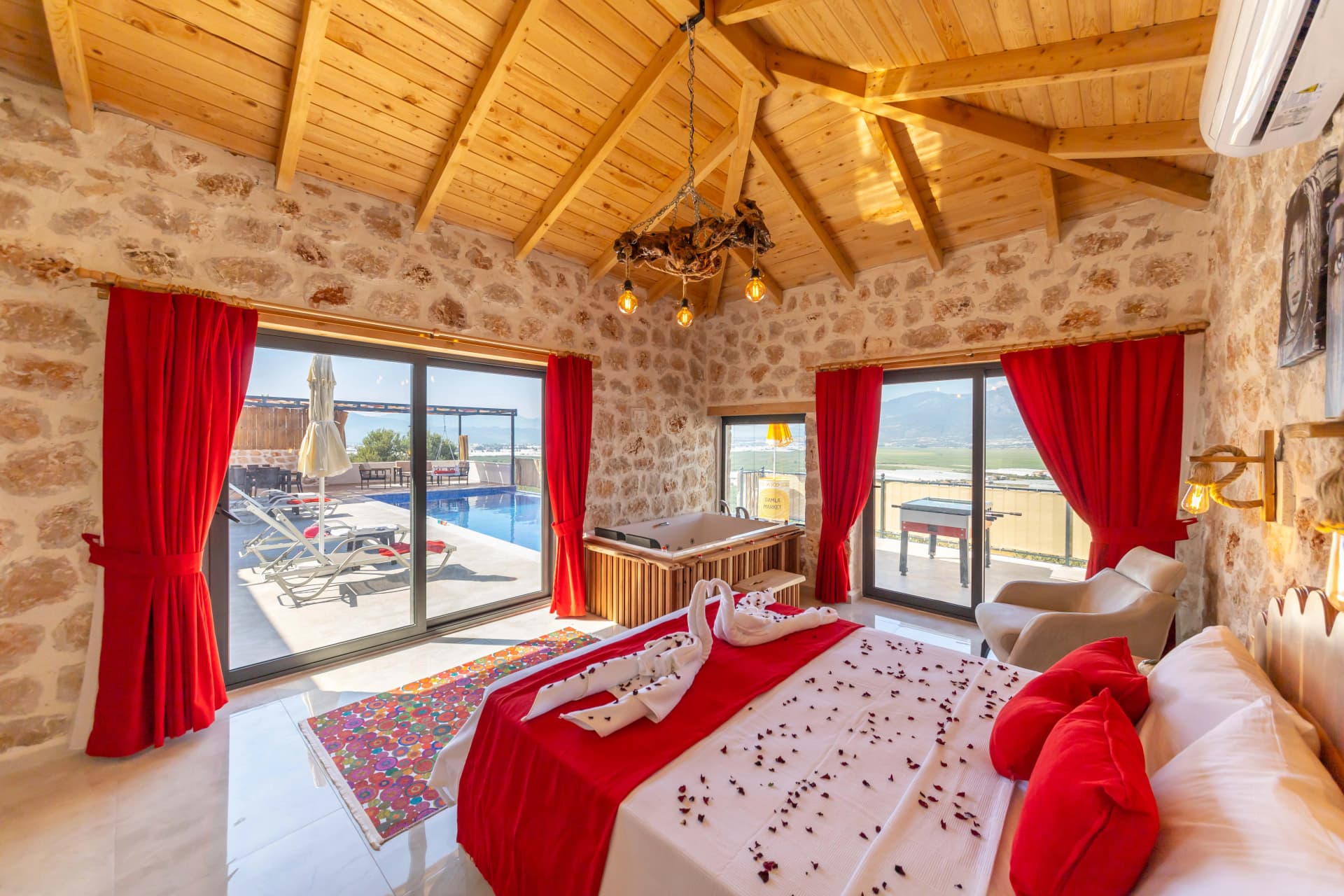 Villa Esyada Korunaklı Havuz 39