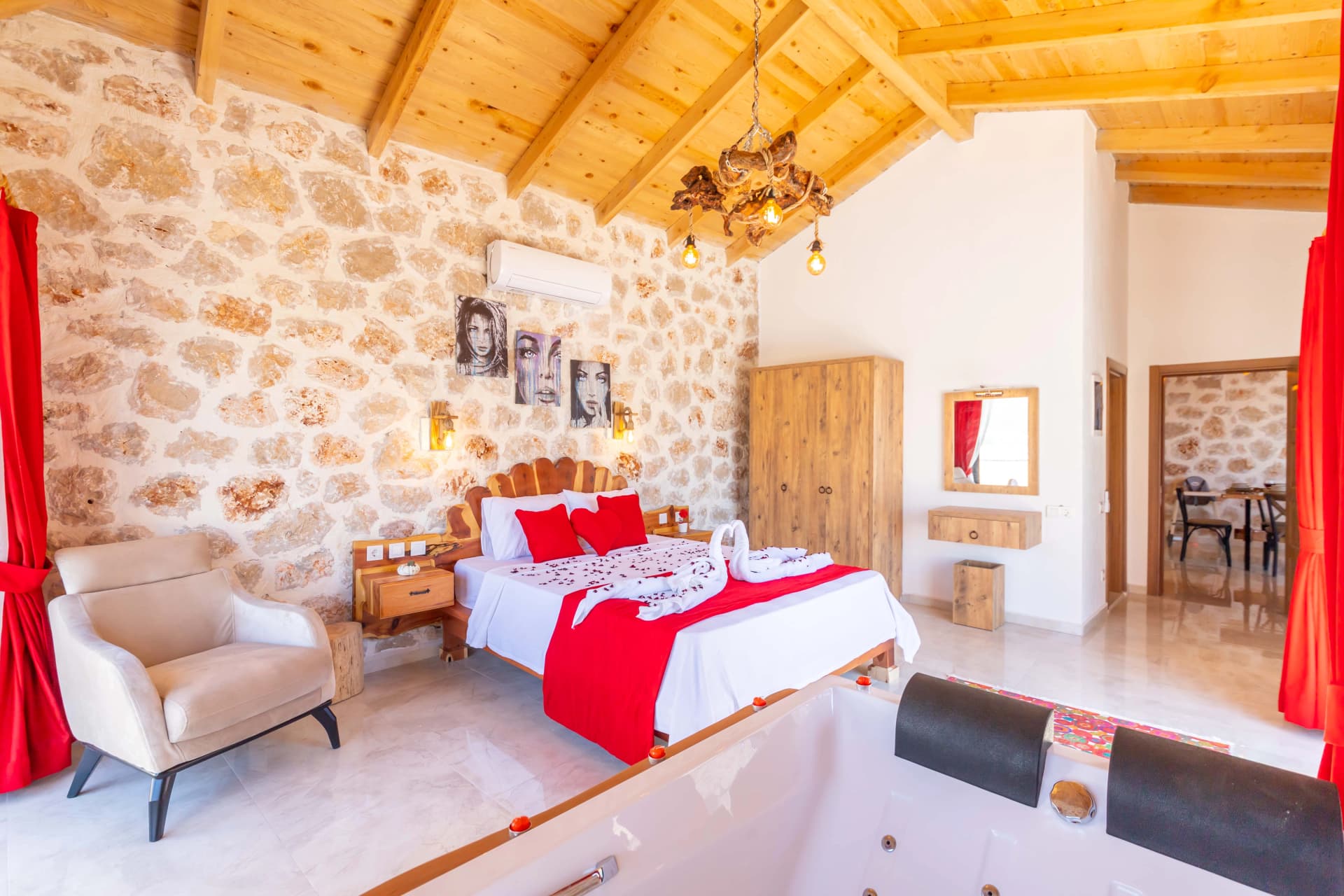 Villa Esyada Korunaklı Havuz 53