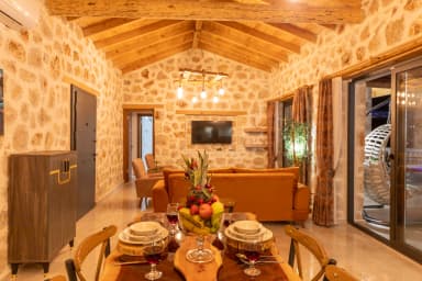 Villa Esyada Korunaklı Havuz 79