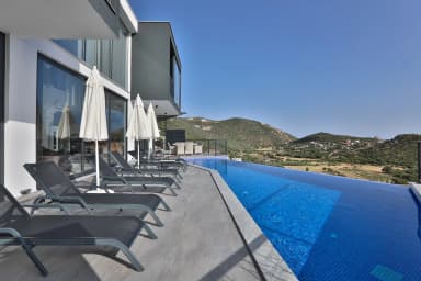 Villa Tria Isıtmalı Havuz 41