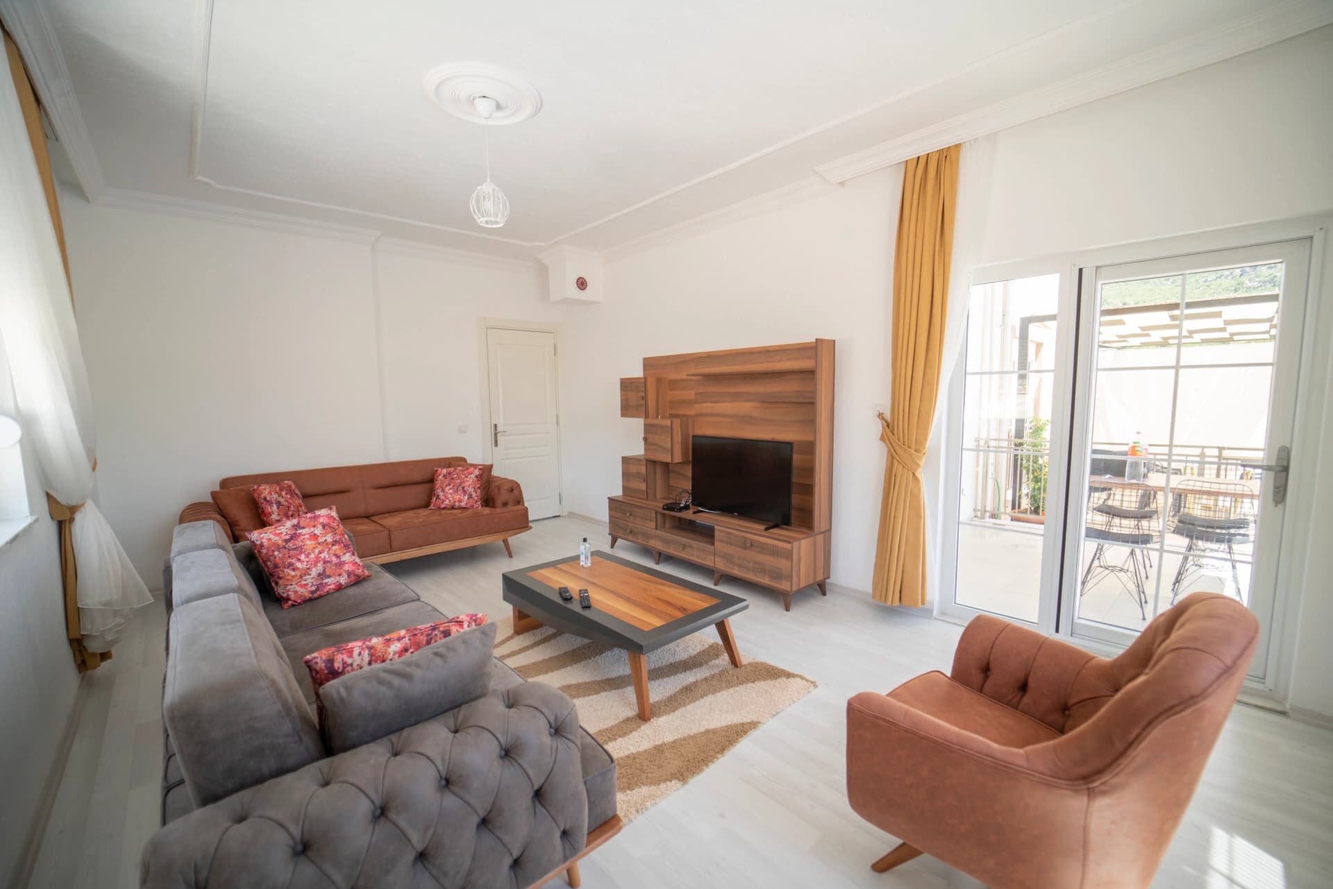 Villa Şakayık Korunaklı Havuz 86