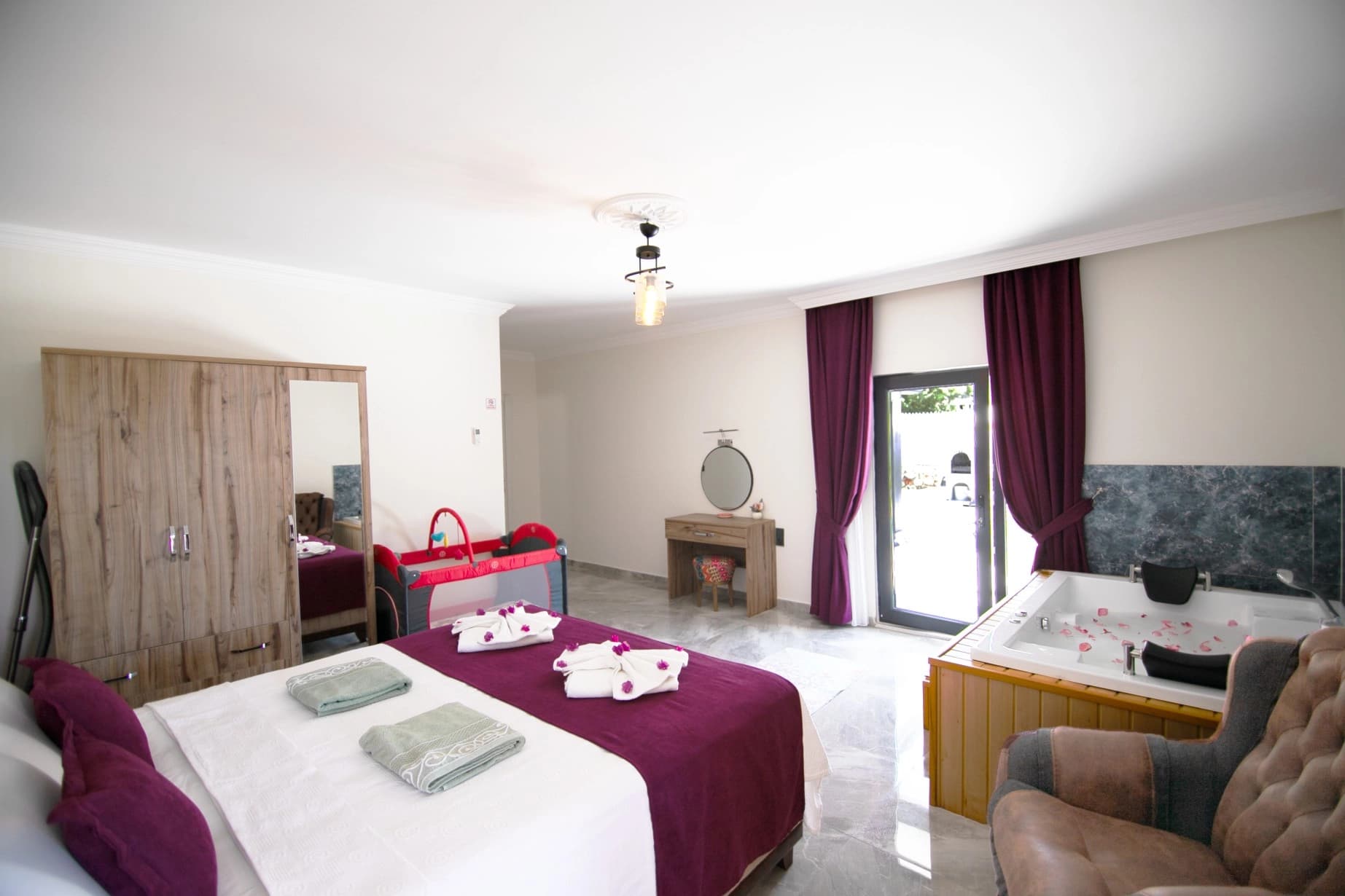 Villa Yeşil Deniz Korunaklı Havuz 36