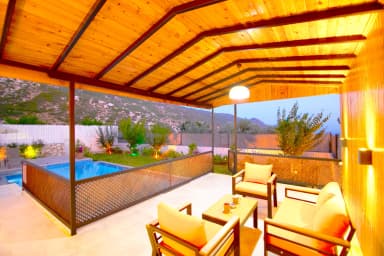 Villa Yeşil Deniz Korunaklı Havuz 76