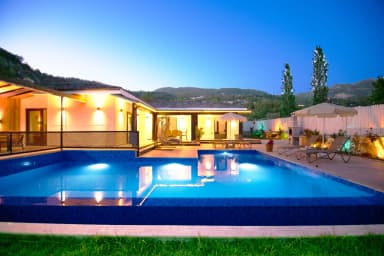 Villa Yeşil Deniz Korunaklı Havuz 34