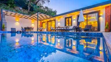 Villa Özüm Korunaklı Havuz 83