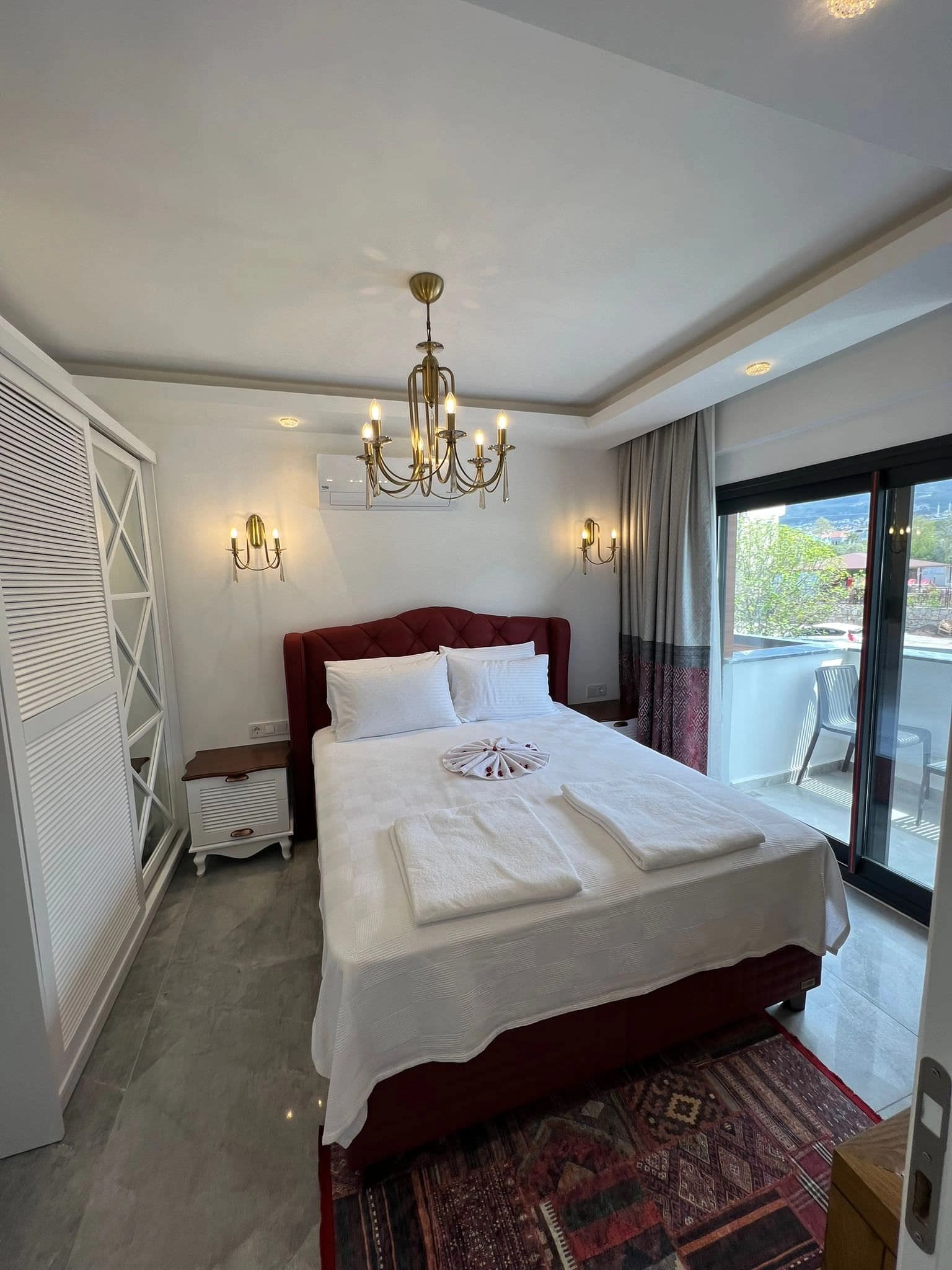 Villa Adela Korunaklı Havuz 78