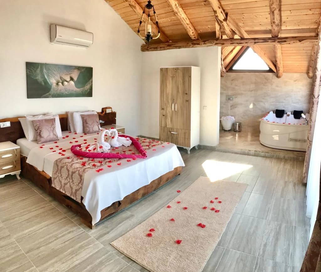 Villa Metehan Luxury Korunaklı Havuz 31