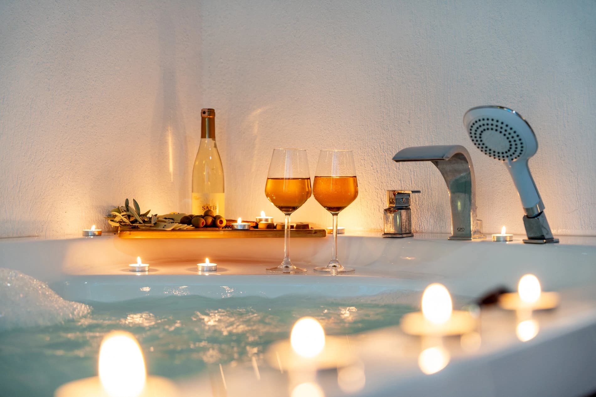 Villa Fesleğen Üzümlü Korunaklı Havuz 60