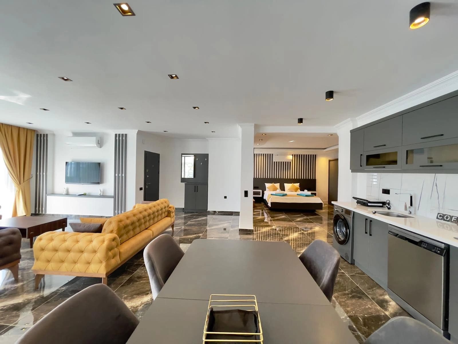 Suit Asil Korunaklı Havuz 54