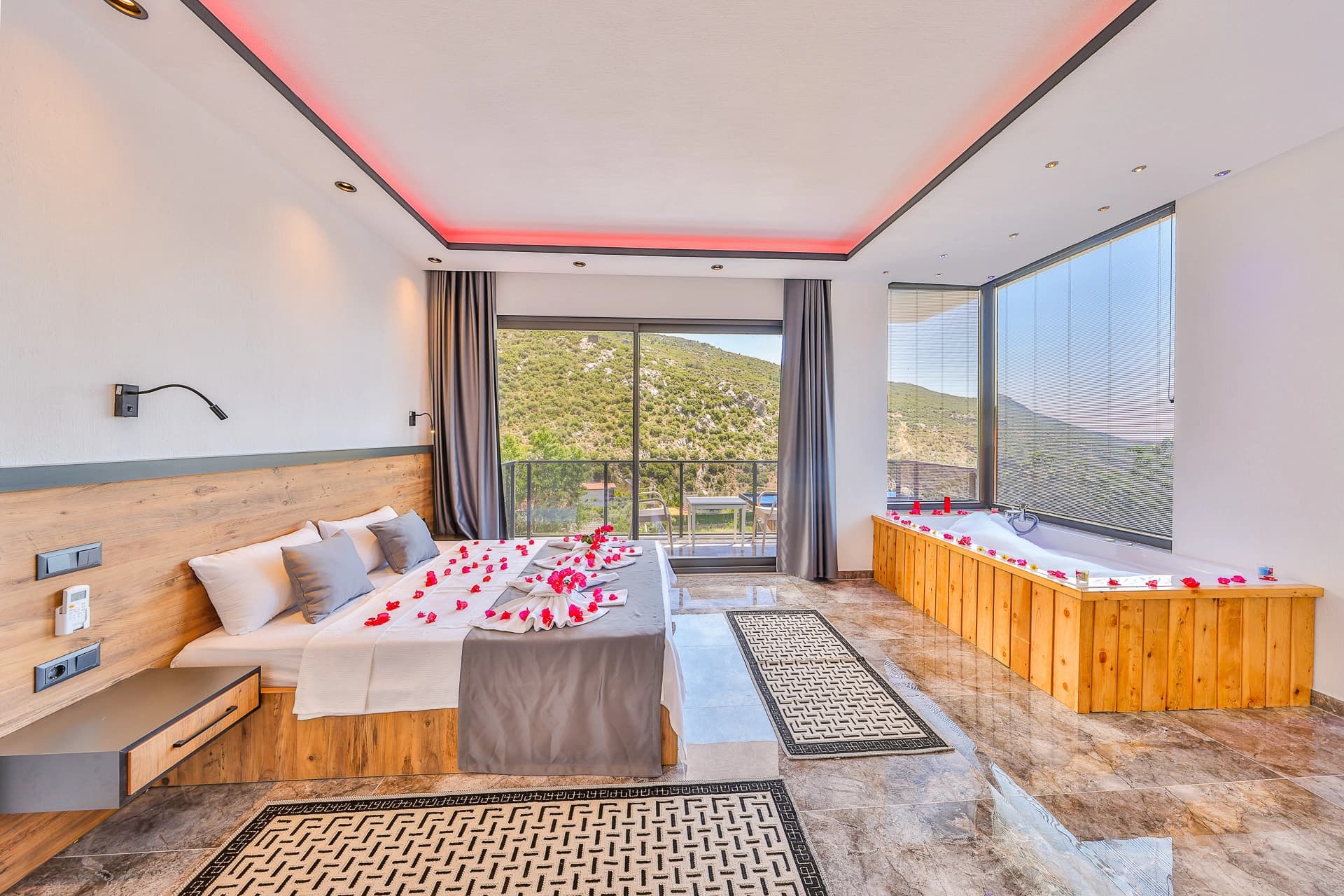 Villa Zülfikar Korunaklı Havuz 89