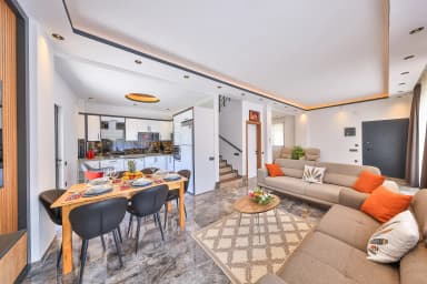 Villa Zülfikar Korunaklı Havuz 81