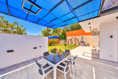 Villa Zülfikar Korunaklı Havuz 87