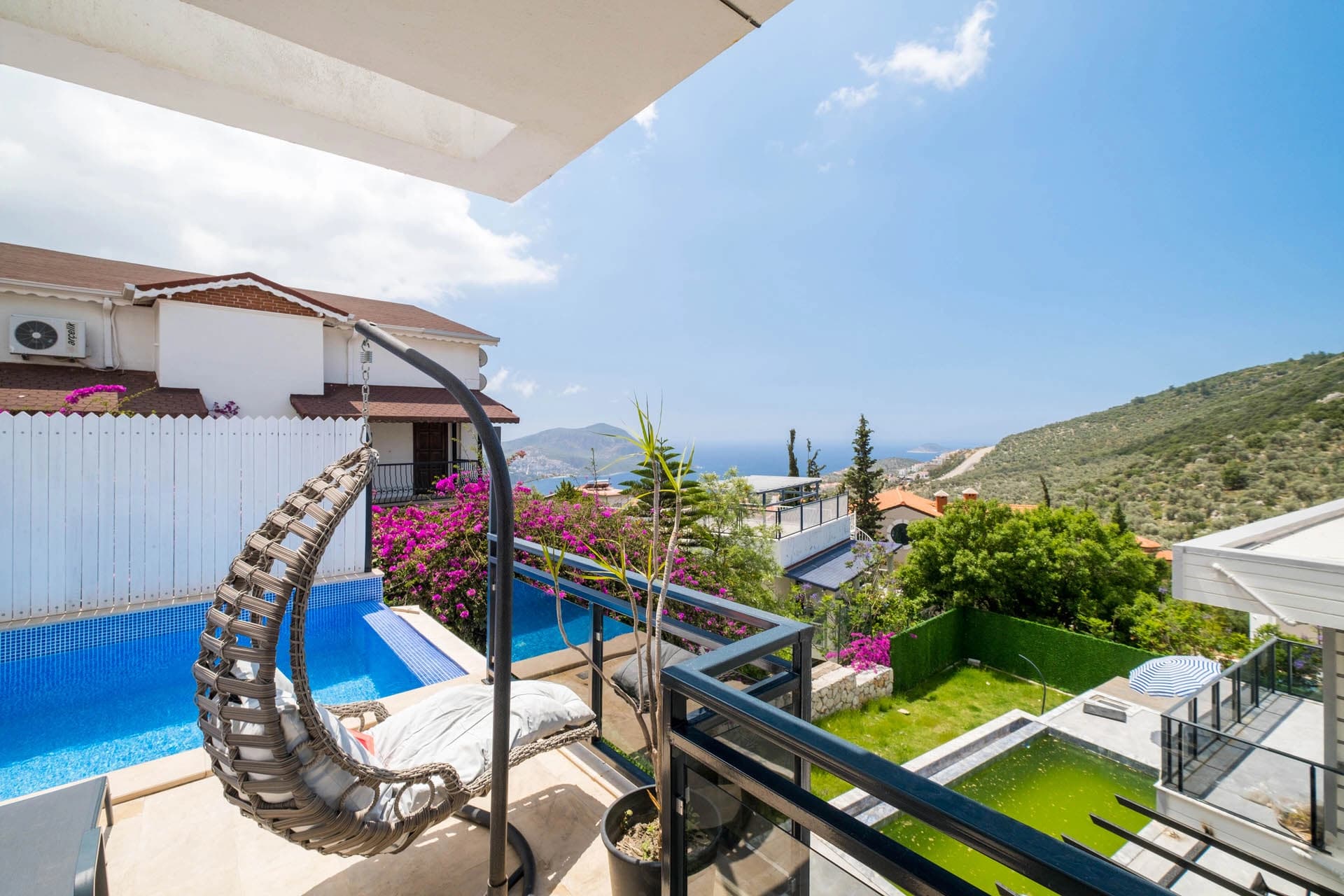 Villa Asil Akbel Korunaklı Havuz 47