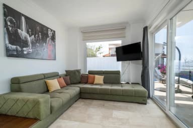 Villa Asil Akbel Korunaklı Havuz 69