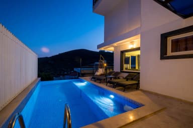 Villa Asil Akbel Korunaklı Havuz 41