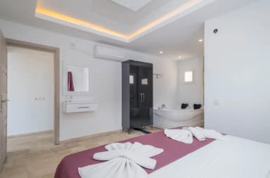 Villa Asil Akbel Korunaklı Havuz 63