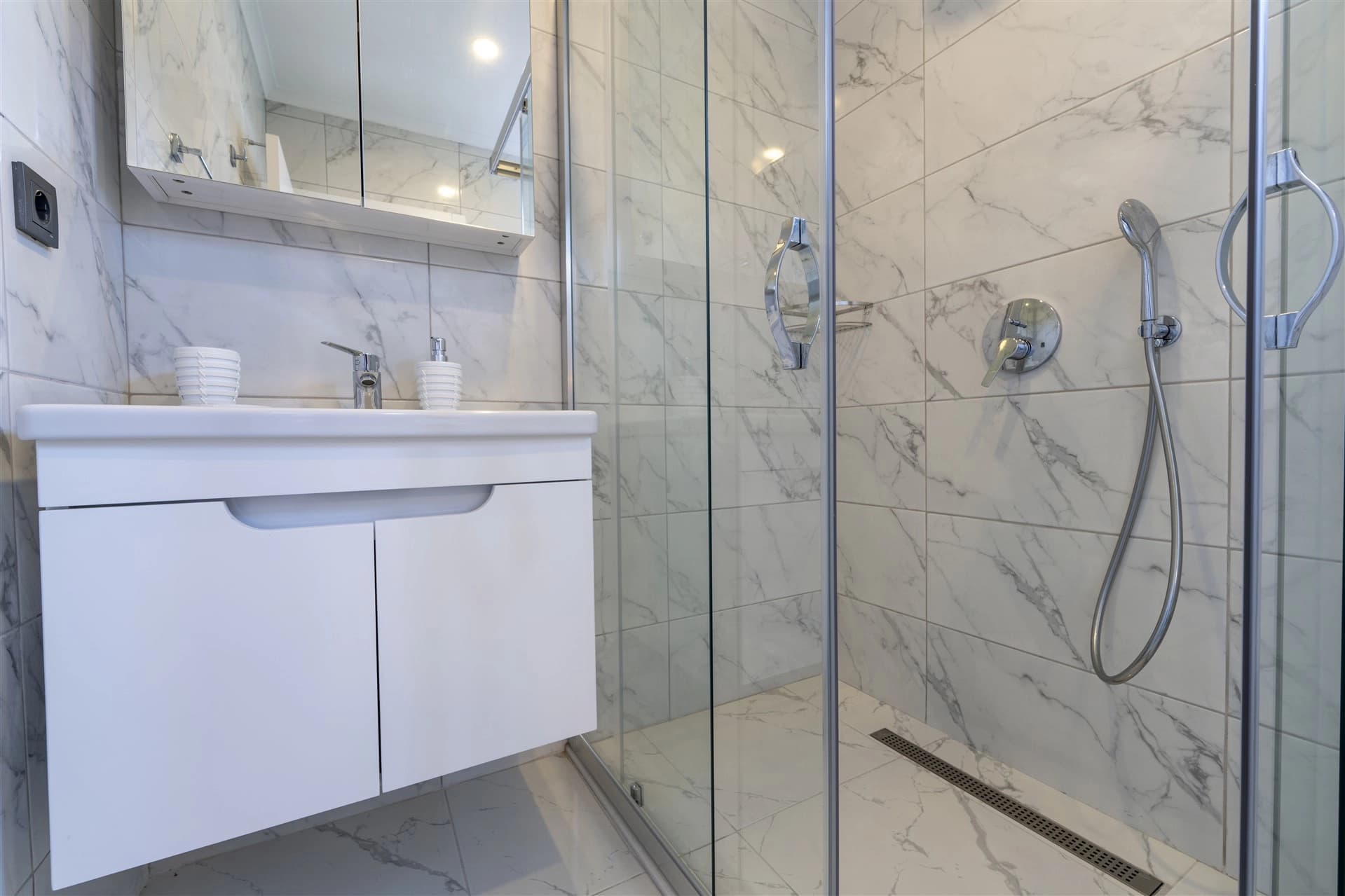 Villa Belcehan Zeytin Korunaklı Havuz 60