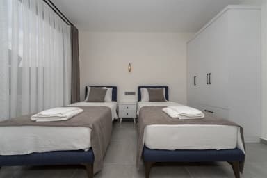 Villa Belcehan Zeytin Korunaklı Havuz 26