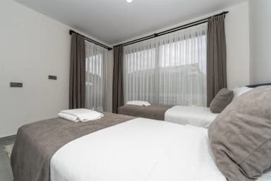 Villa Belcehan Zeytin Korunaklı Havuz 40