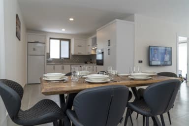 Villa Belcehan Zeytin Korunaklı Havuz 18