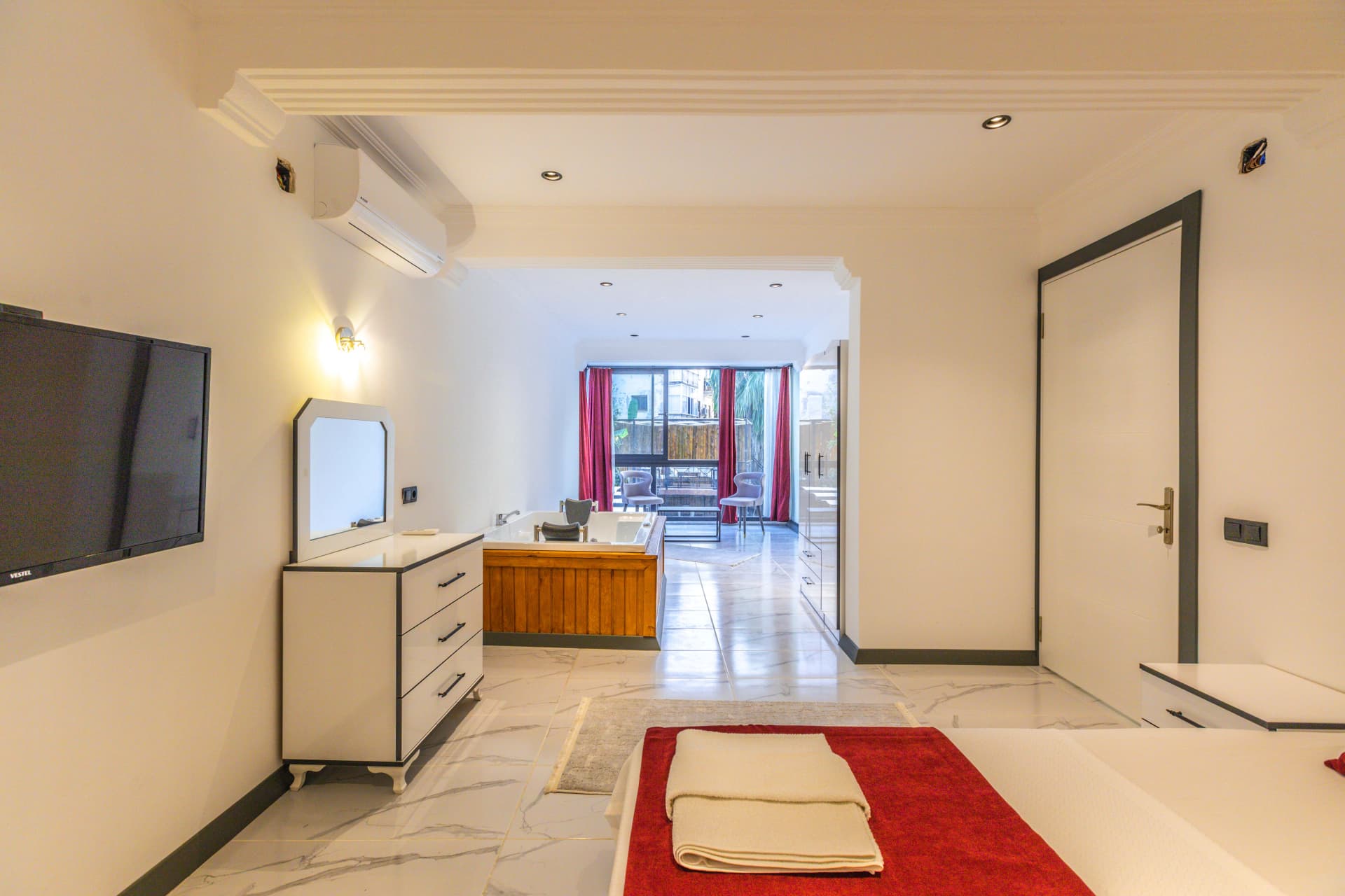 Villa Zülfiye Korunaklı Havuz 60