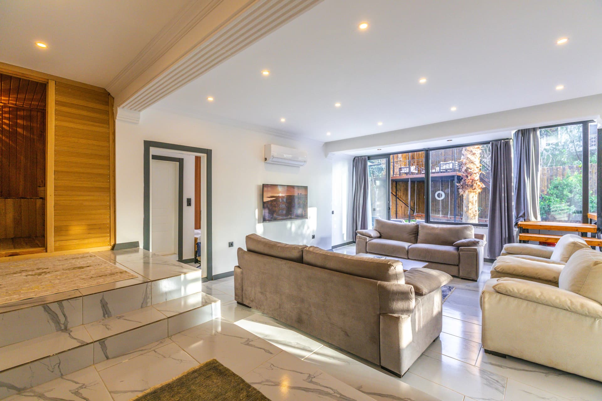 Villa Zülfiye Korunaklı Havuz 24