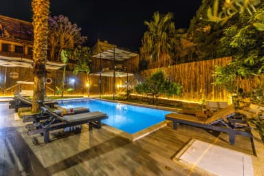 Villa Zülfiye Korunaklı Havuz 58