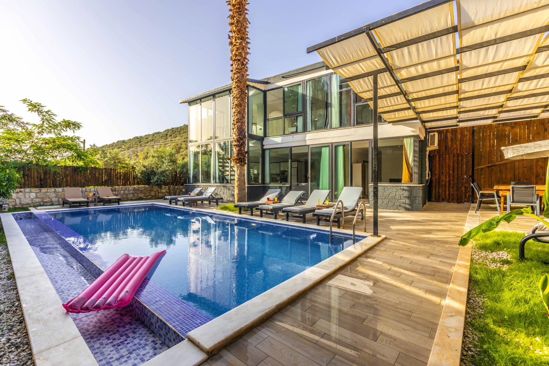 Villa Zülfiye Korunaklı Havuz 86