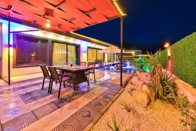 Villa Eylül Exclusive Korunaklı Havuz 18