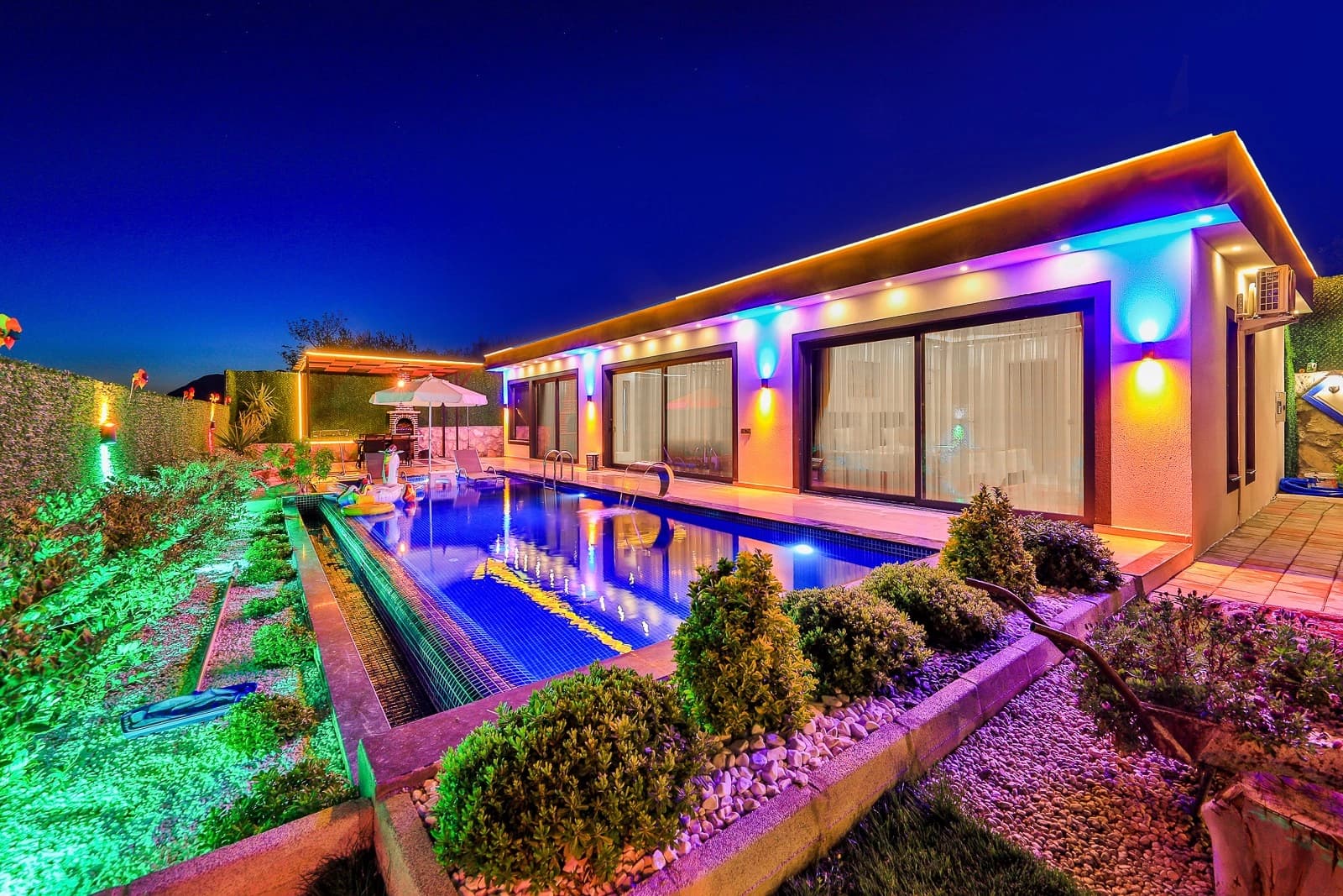 Villa Eylül Exclusive Korunaklı Havuz 94