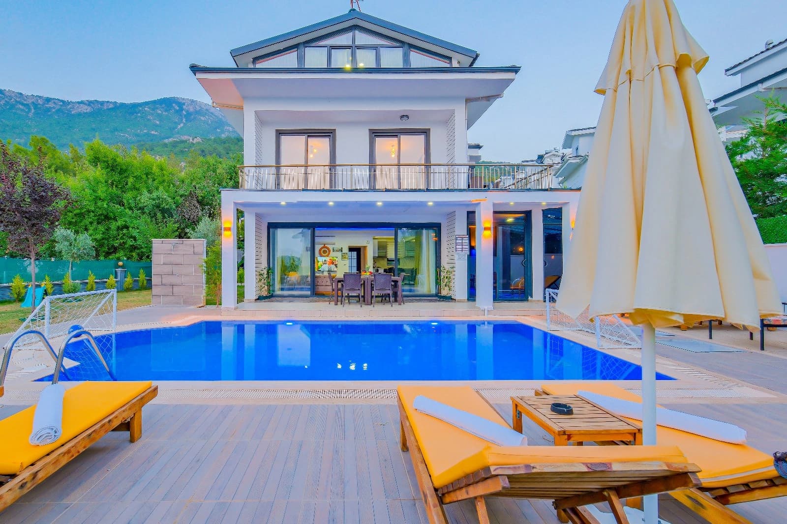 Villa Define 2 Isıtmalı Havuz 31