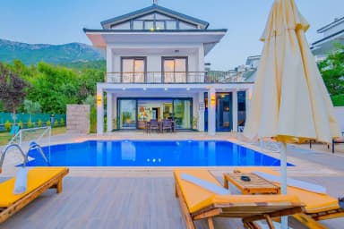 Villa Define 2 Isıtmalı Havuz 31