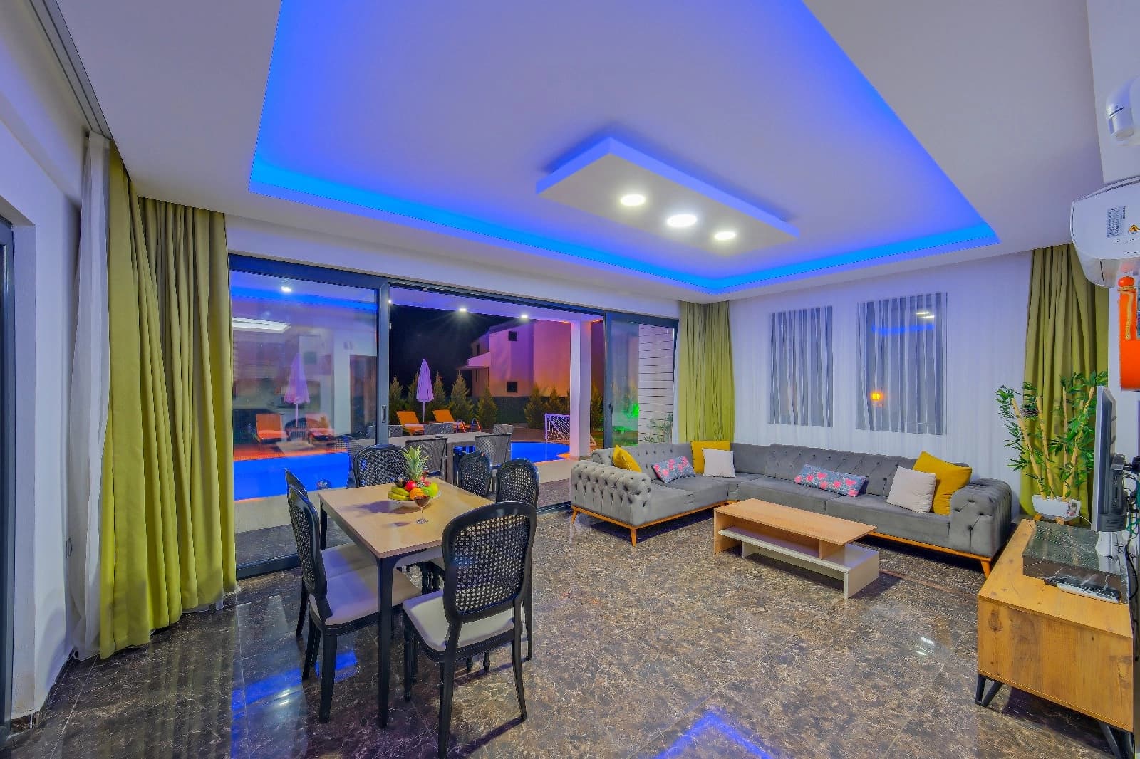 Villa Define 2 Isıtmalı Havuz 87