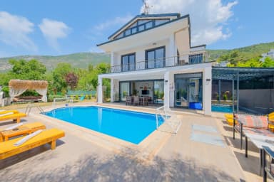 Villa Define 2 Isıtmalı Havuz 45