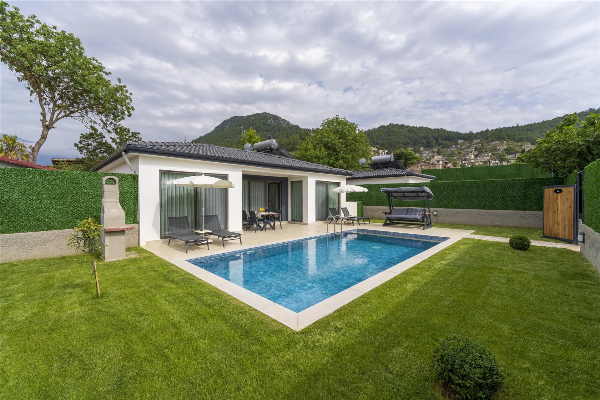 Villa Belcehan İncir Korunaklı Havuz 37