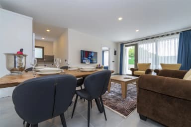 Villa Belcehan İncir Korunaklı Havuz 17