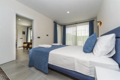 Villa Belcehan İncir Korunaklı Havuz 73