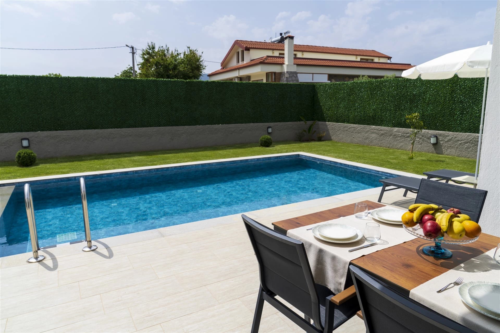 Villa Belcehan İncir Korunaklı Havuz 79