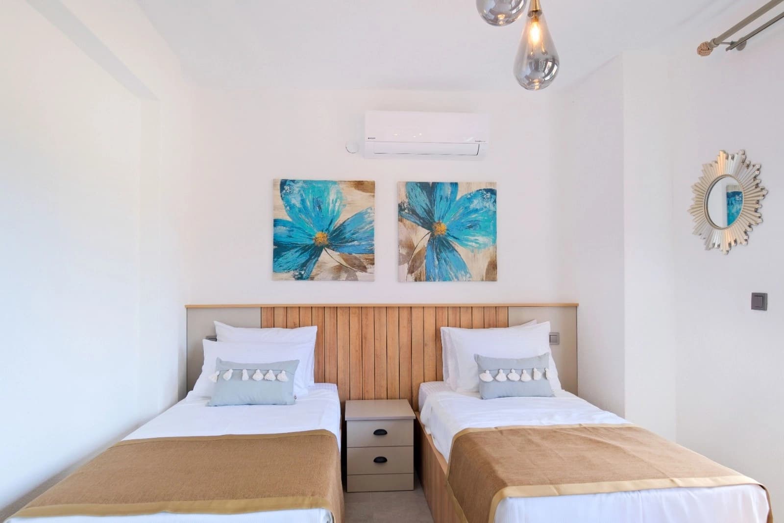 Villa Aydın Trio 3 Korunaklı Havuz 85