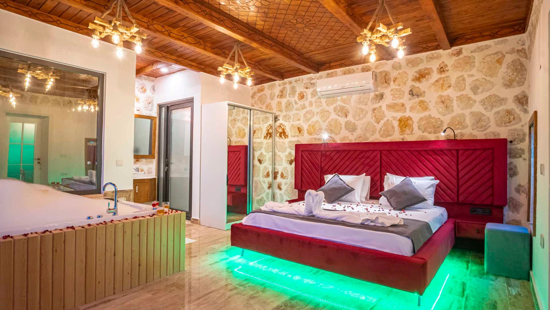 Villa Nasuh Korunaklı Havuz 58