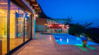 Villa Nasuh Korunaklı Havuz 50