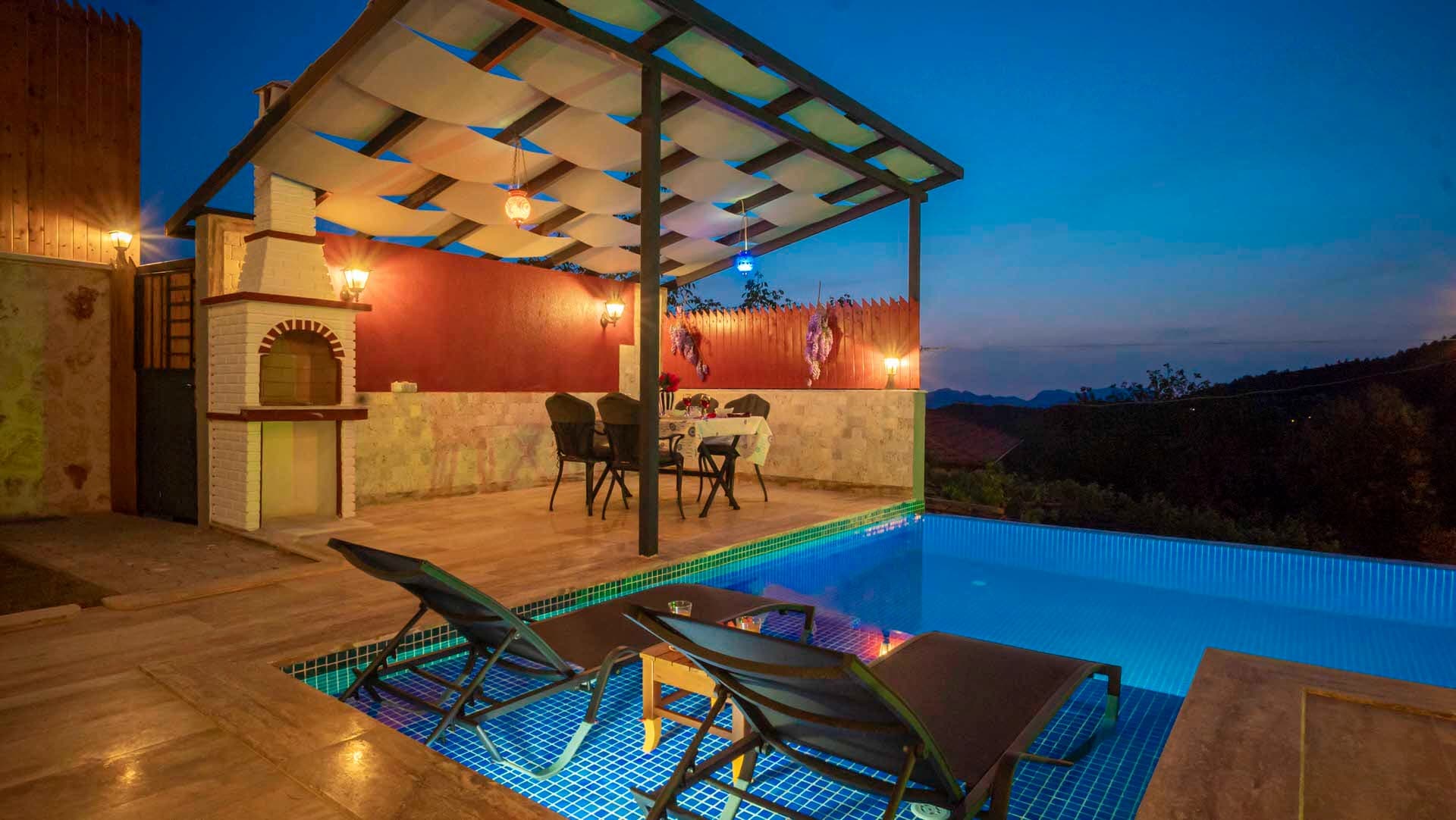 Villa Nasuh Korunaklı Havuz 36