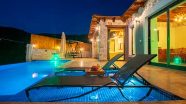 Villa Nasuh Korunaklı Havuz 64