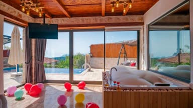 Villa Nasuh Korunaklı Havuz 44